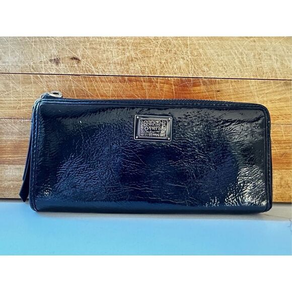 Vtg Coach Poppy Womens Zip Organizer Wallet Black Patent Leather Long - Picture 1 of 5